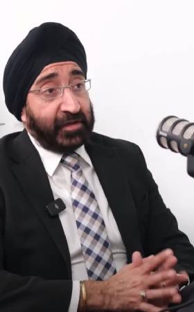 How youngster can invest in real estate